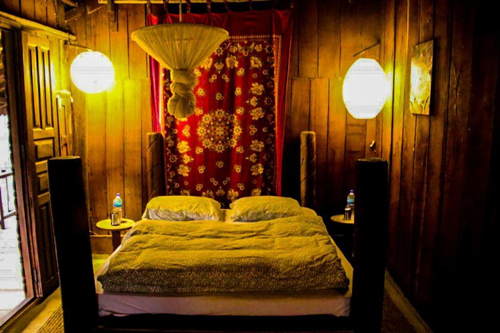 Shanta Ghar A Rustic Guesthouse Chitwan Bagian luar foto