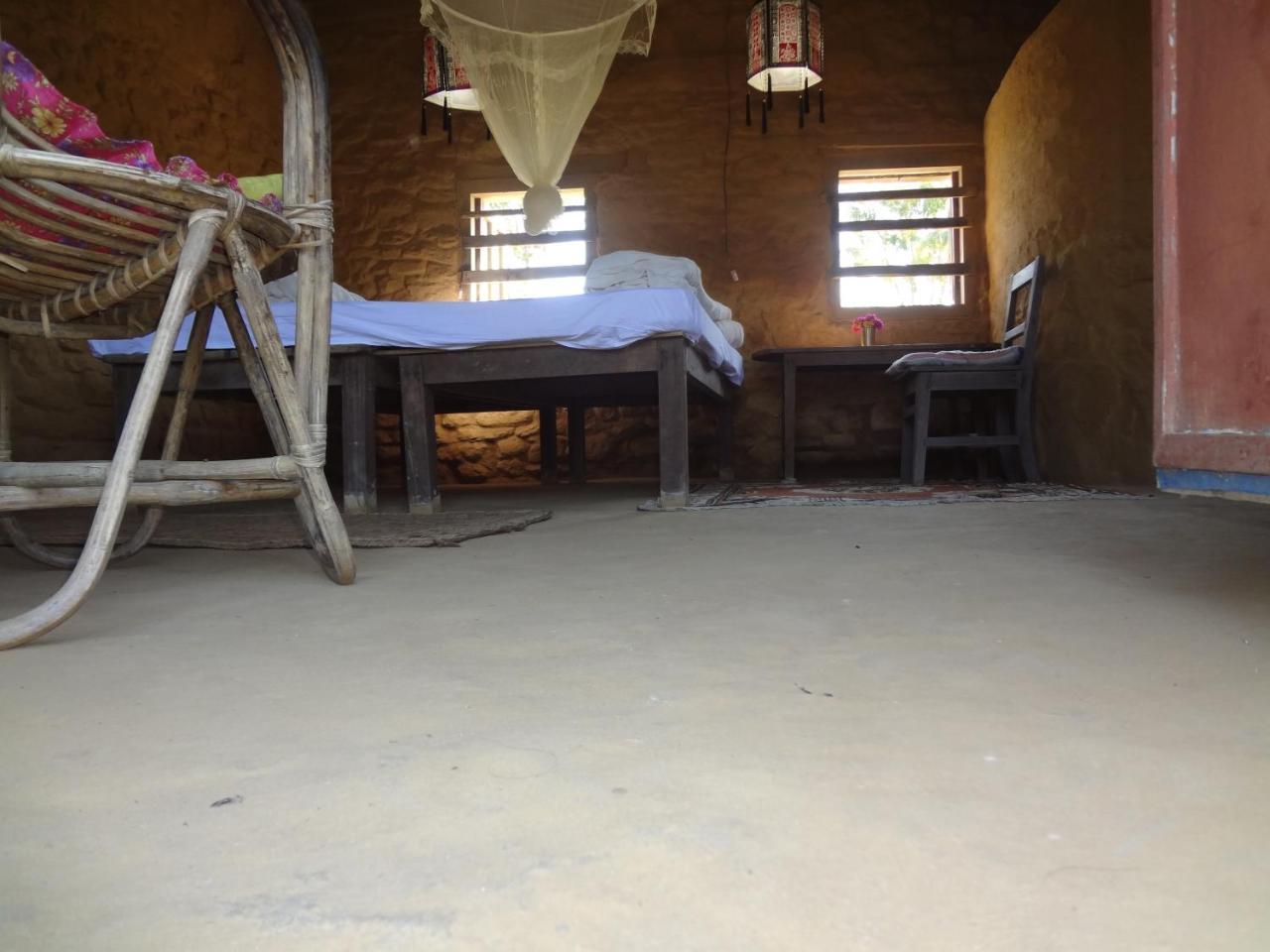Shanta Ghar A Rustic Guesthouse Chitwan Bagian luar foto