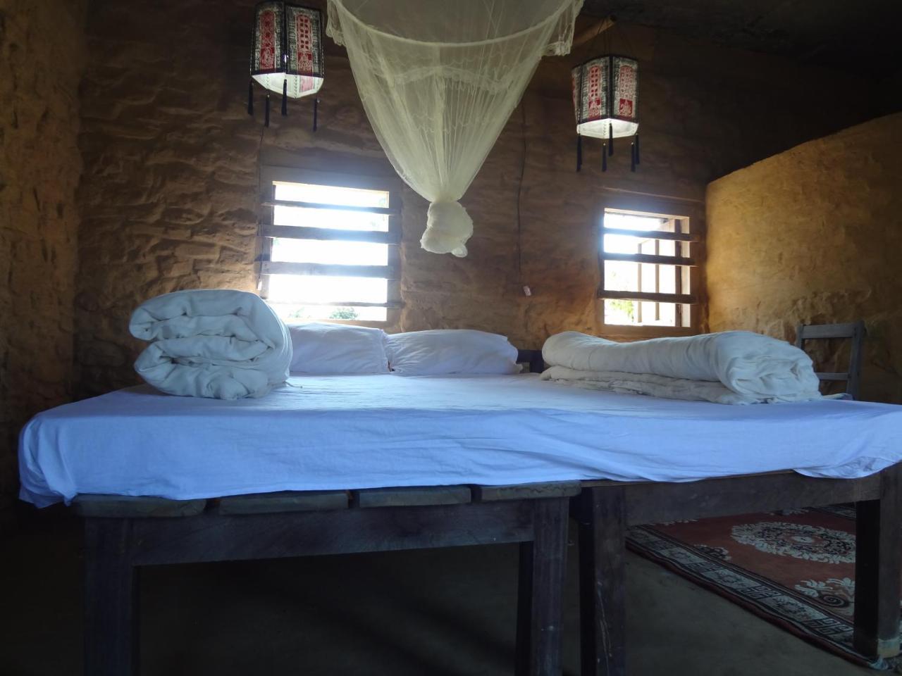 Shanta Ghar A Rustic Guesthouse Chitwan Bagian luar foto