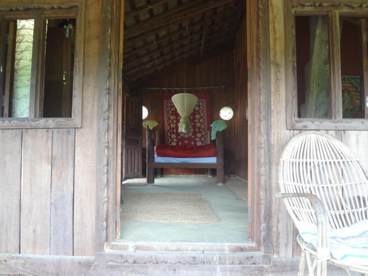 Shanta Ghar A Rustic Guesthouse Chitwan Bagian luar foto